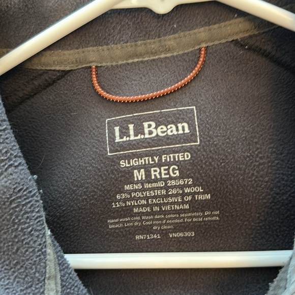 L.L. Bean Slightly Fitted Wool Blend Zipper Pockets Winter Menβs Vest Medium R - Picture 3 of 3